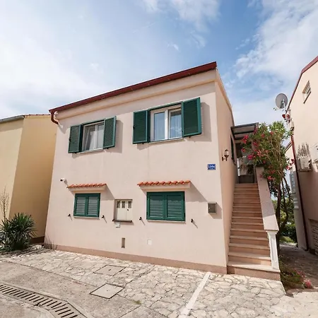 Malic Apartment *