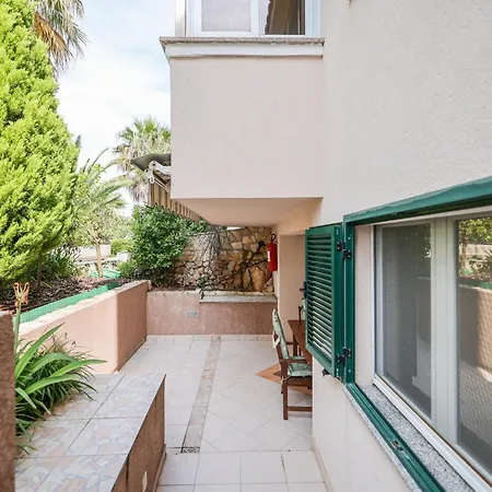 Malic Apartment Petrcane