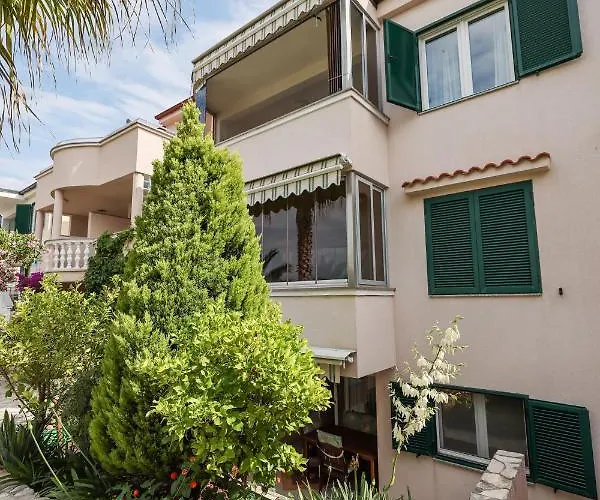 Malic Apartman Petrčane